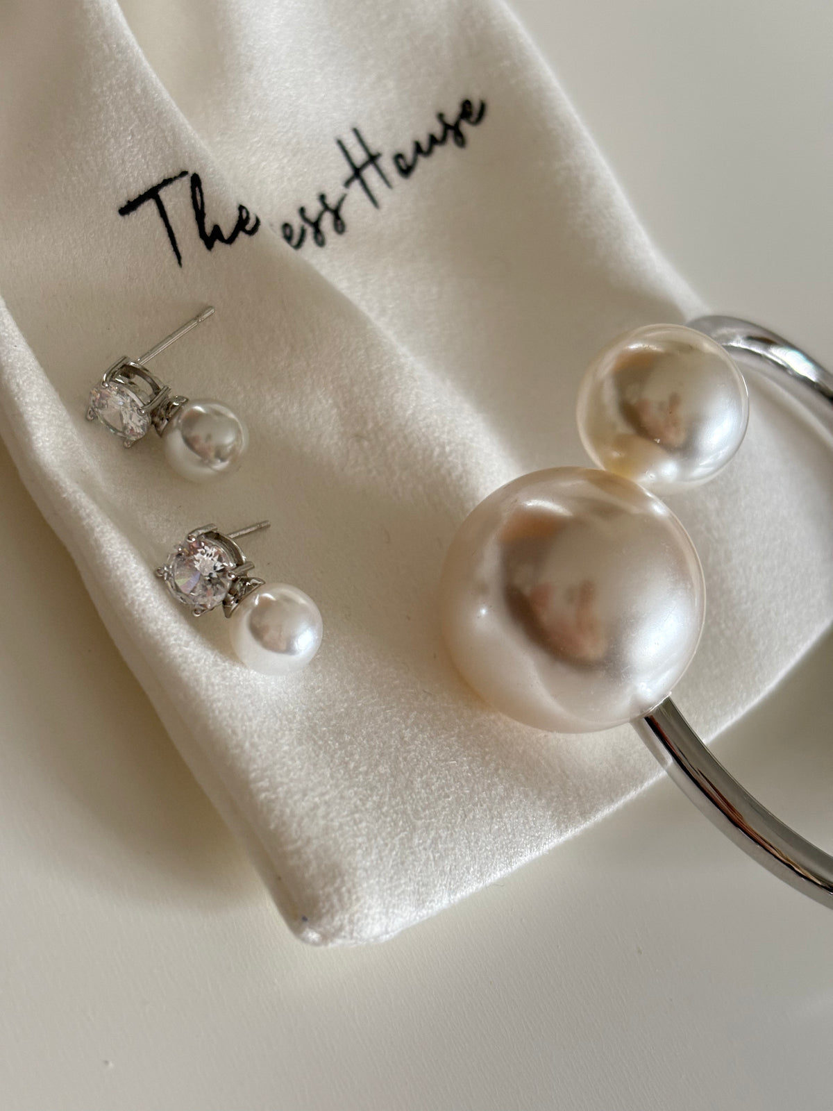 Lisa Alice - Silver Pearl Earring Bangle