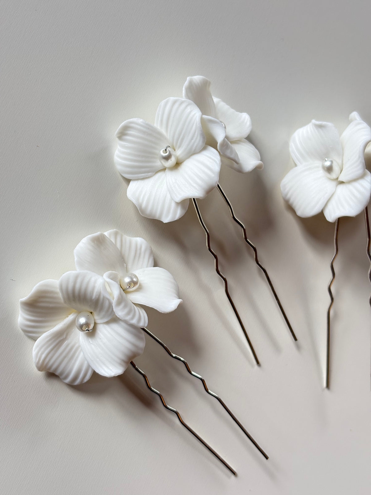 Alesha - Porcelain Bridal Hair Pins Pearl Silver